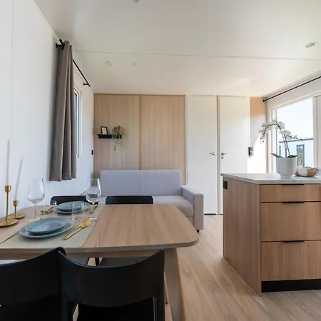 Caravan On The Coast Bredene